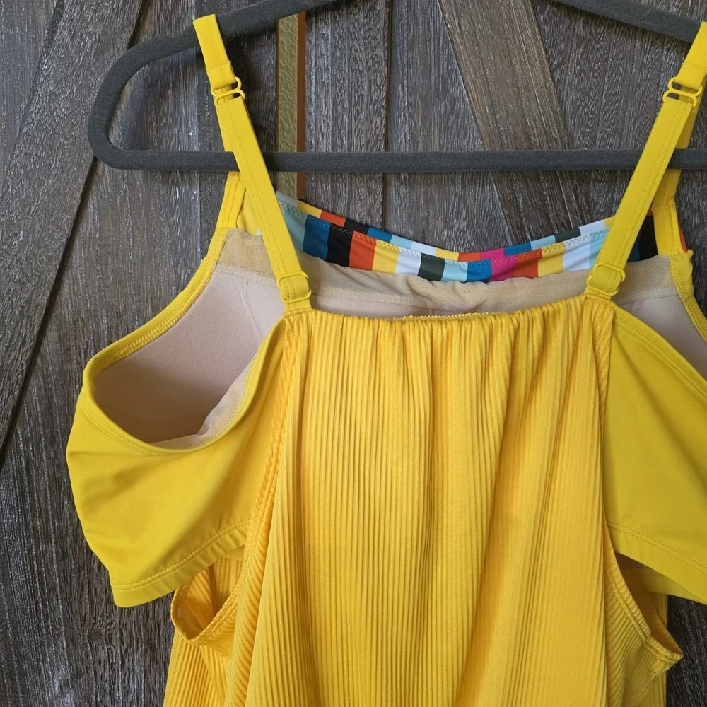 Swim By Cacique Lane Bryant Swim Top Women's Size 26 Yellow Rainbow Trim Tank